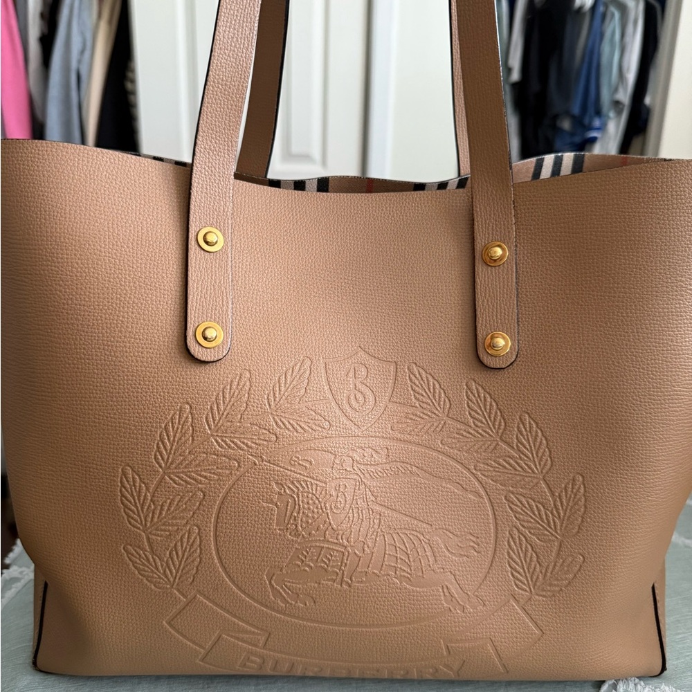 Autentic Burberry Tan Tote Bag